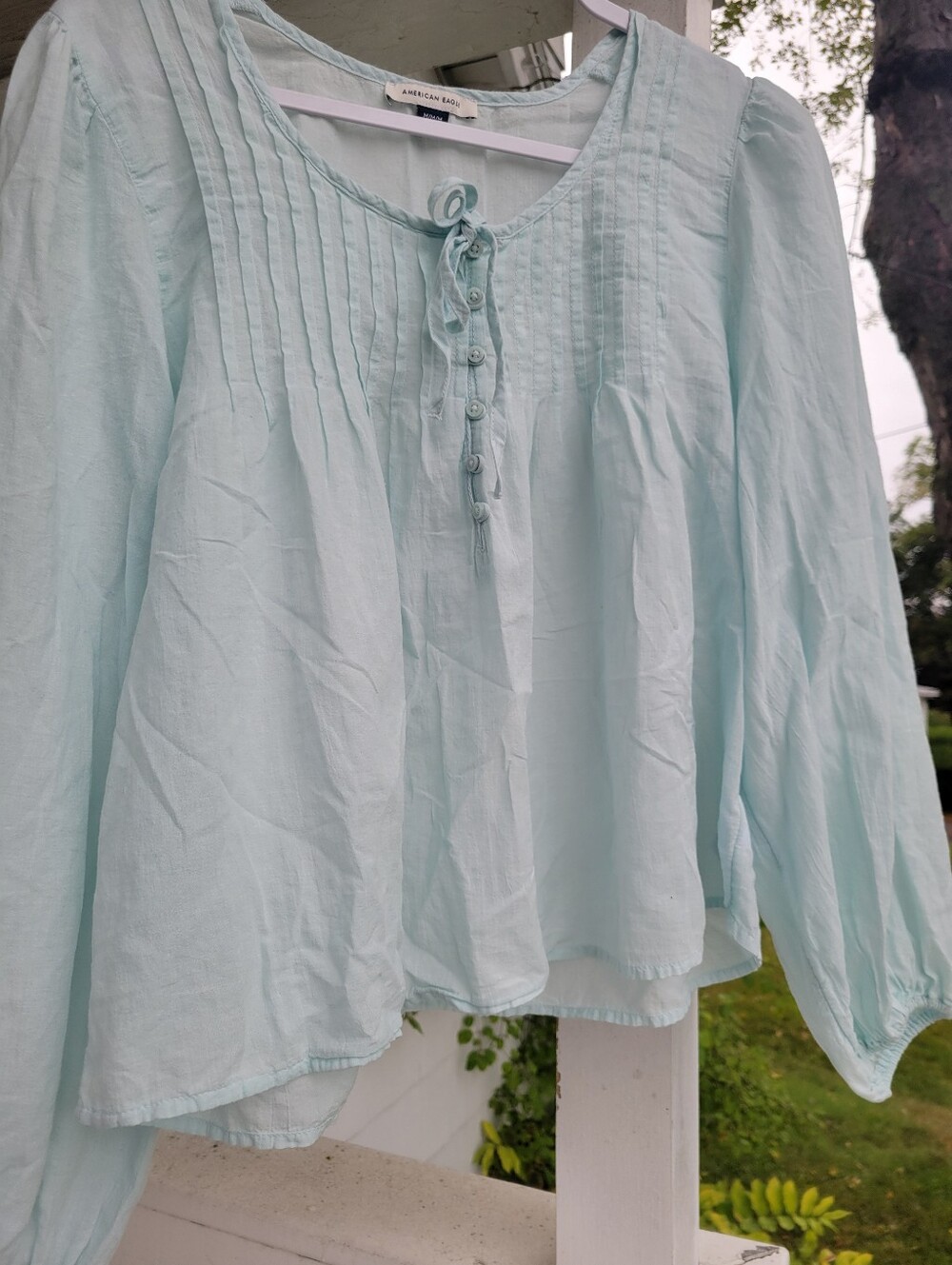 AMERICAN EAGLE, Flowy Top, Size- Medium, Coor- Light Blue